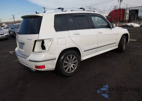 2010 Mercedes-Benz Glk 350 4Matic z USA, uszkodzony, nr VIN WDCGG8HB9AF362741